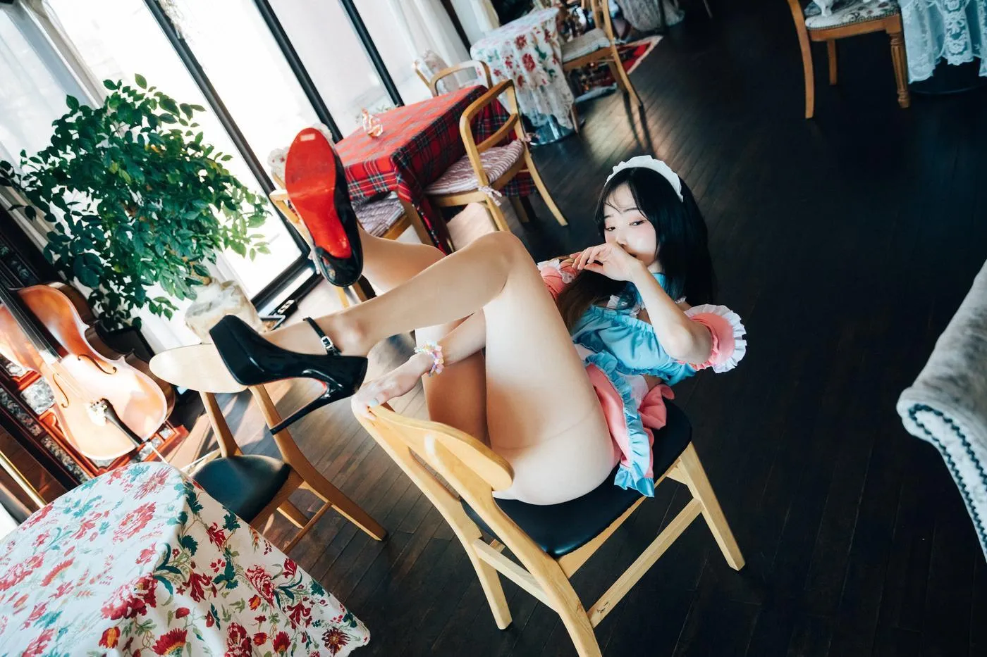 Bambi밤비 – NO.105 [Loozy] Cafe Alba Update HQ [79P]插图3